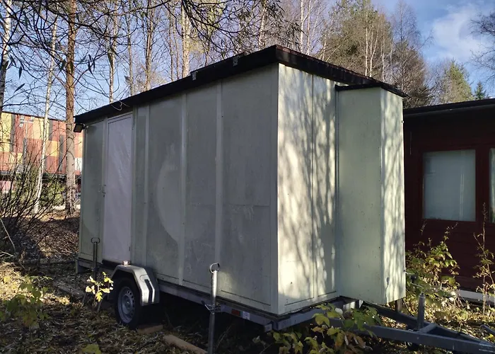 Sauna Wagon Outside Backpackers *